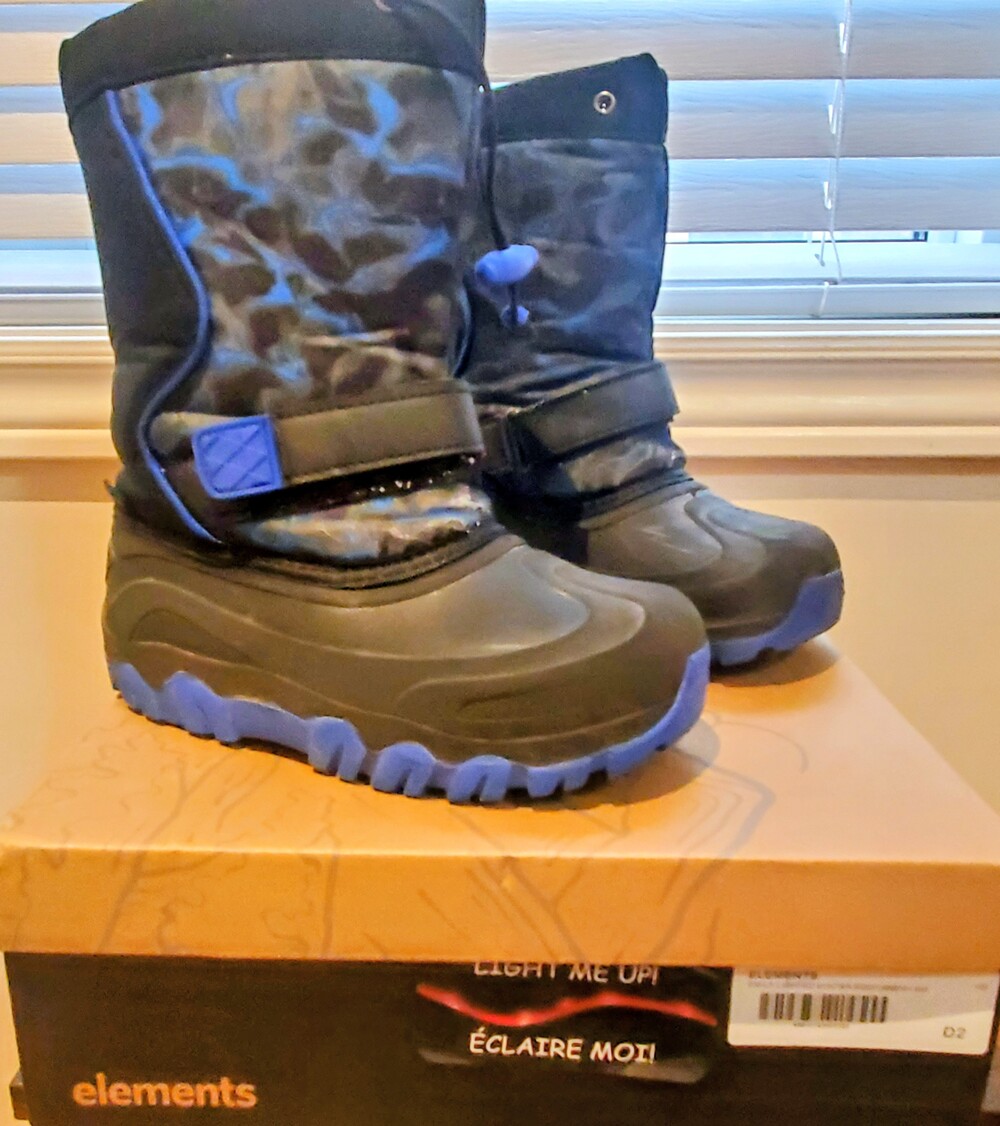 Elements Youth Boys Evan Lighted Waterproof Winter Boots - Size 2